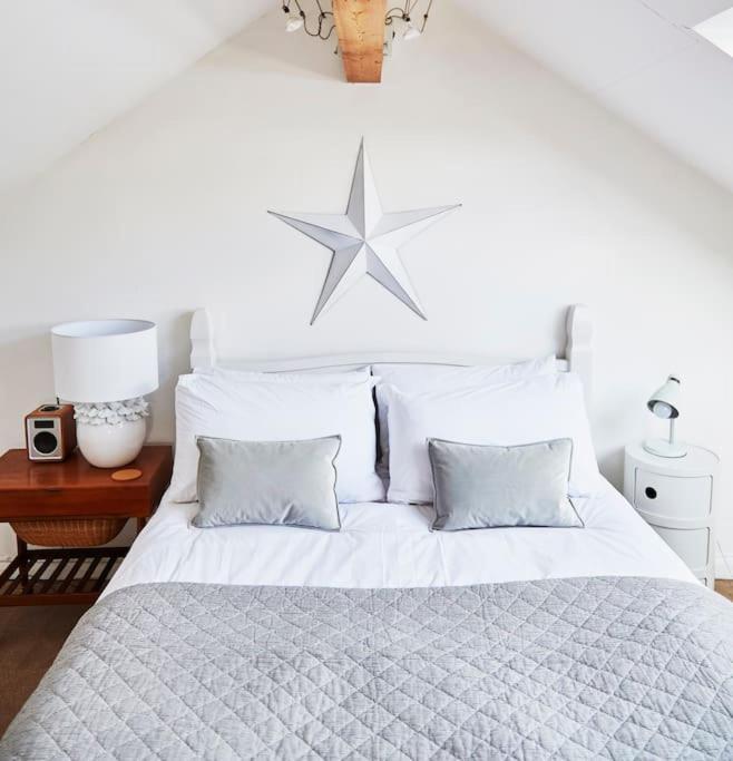 3 Bedroom Converted Chapel In Historic Oundle Eksteriør bilde
